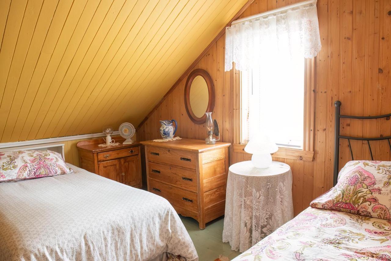 Bed & Cafe Petit Papillon Bed & Breakfast Grandes-Bergeronnes Luaran gambar